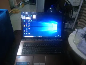 Ordinateur portable Asus K73E 8GB Intel Pentium SSHD+SSD 250GB