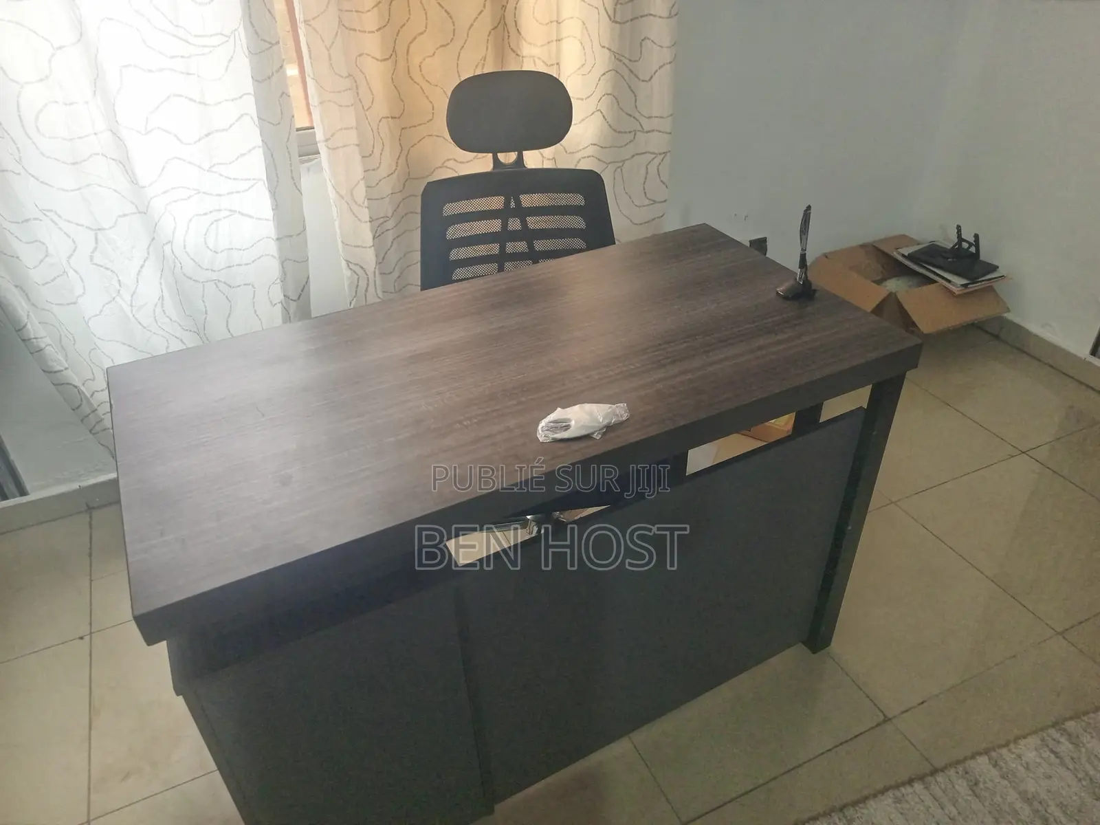 Table De Bureau