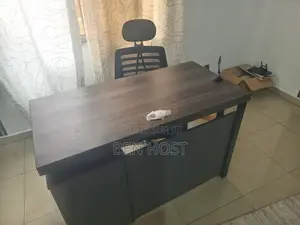 Table De Bureau