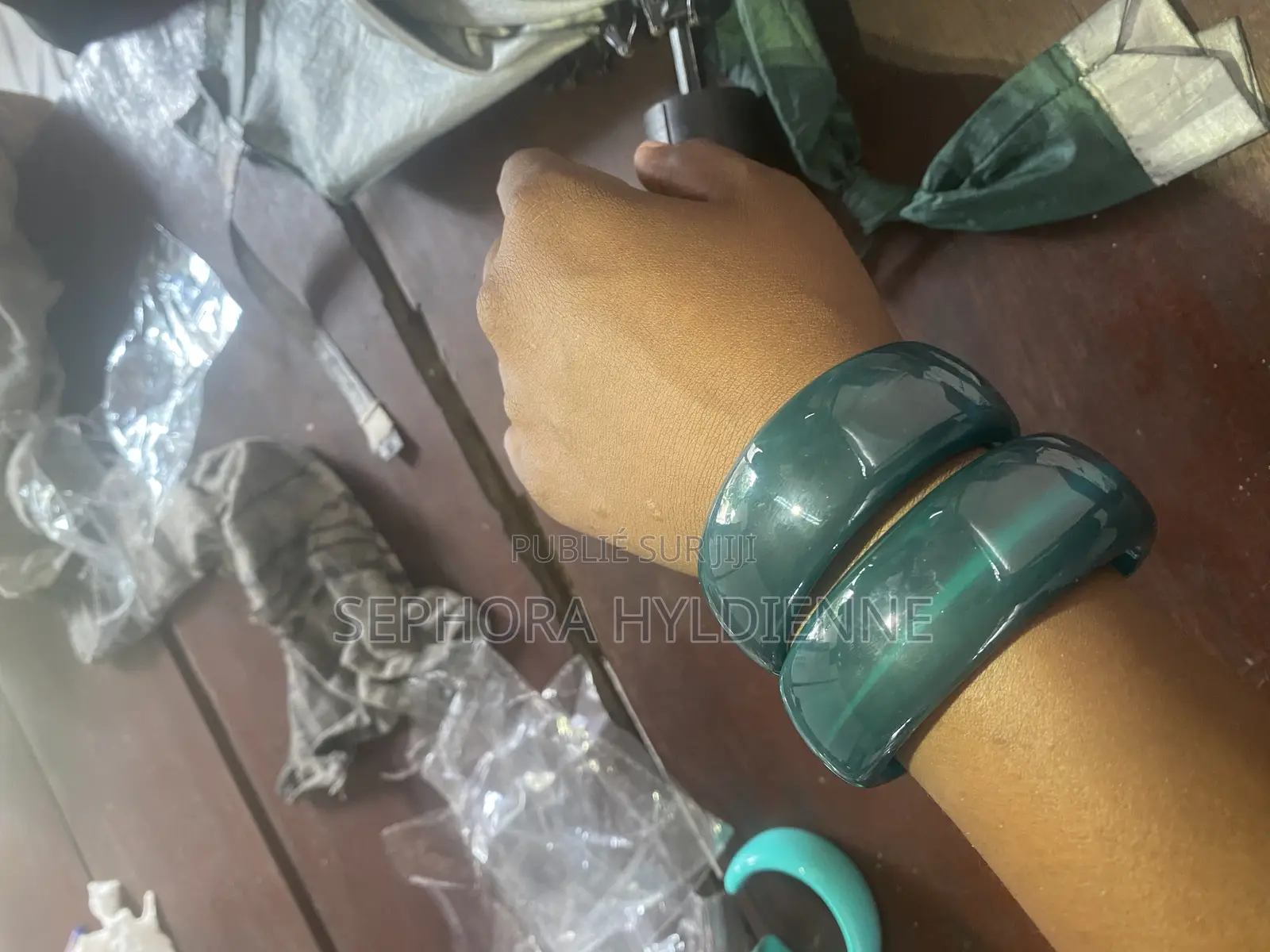 Bracelets Résine Rigide