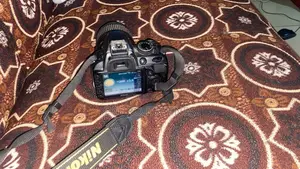 Nikon D3100 a Vendre Bon Prix Pointe Noire
