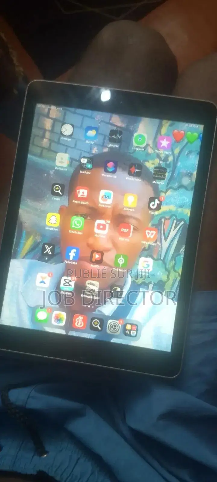 Apple iPad (2025) 128 GB Gris