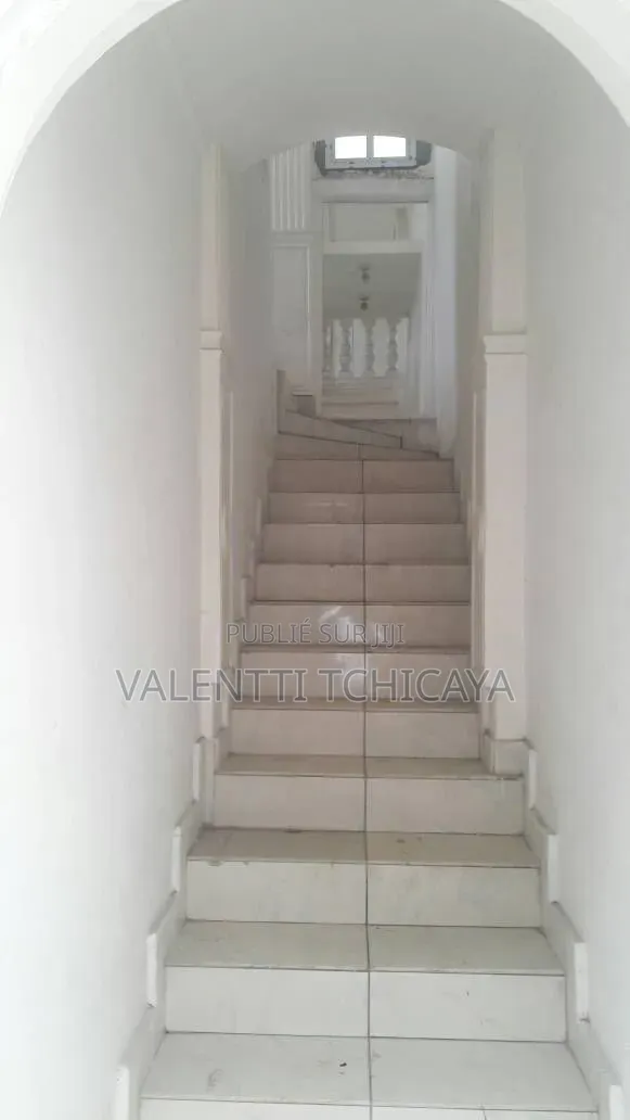 Villa Situé Au Centre Ville