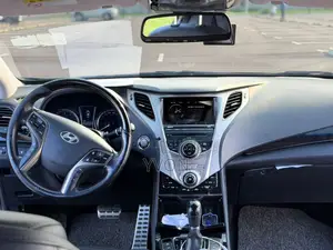 Hyundai Grandeur 2014 Noir