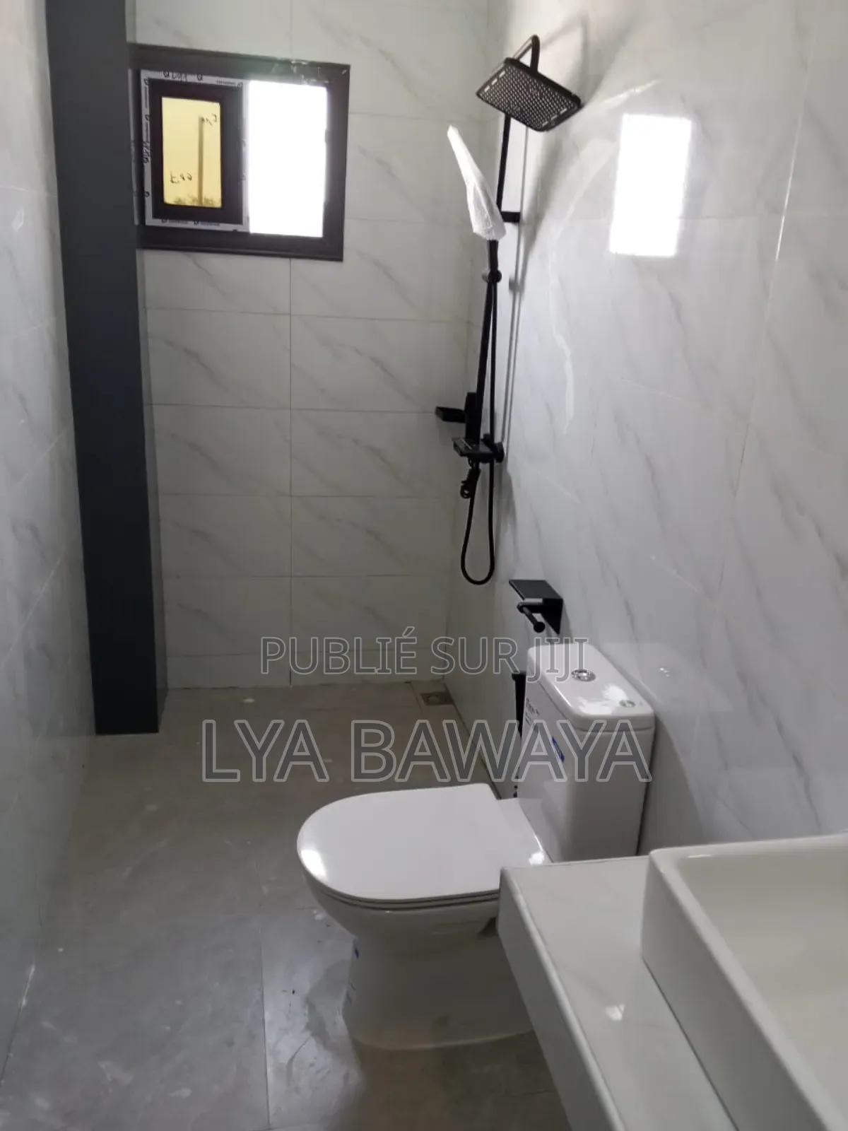 2chbre Appartement-terrasse dans Aps Immo :, Moungali à Louer