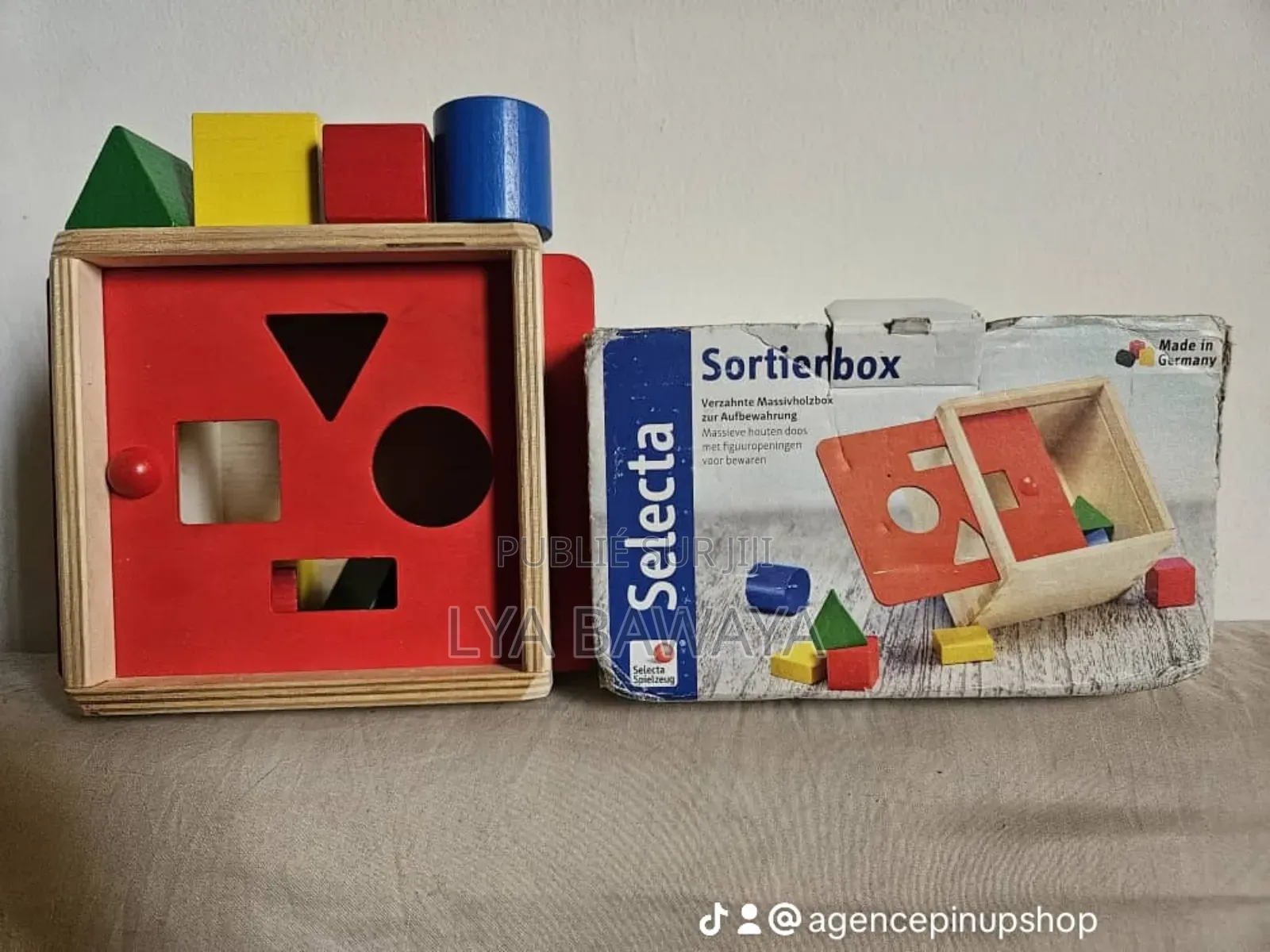 Jeu De Construction _ Mise en Scène Conçu Pour Stimuler l'Imagination