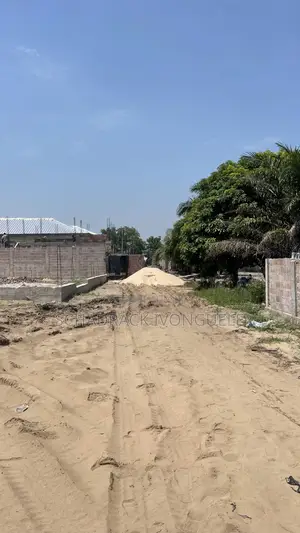 Parcelle De 400m2 À Vendre