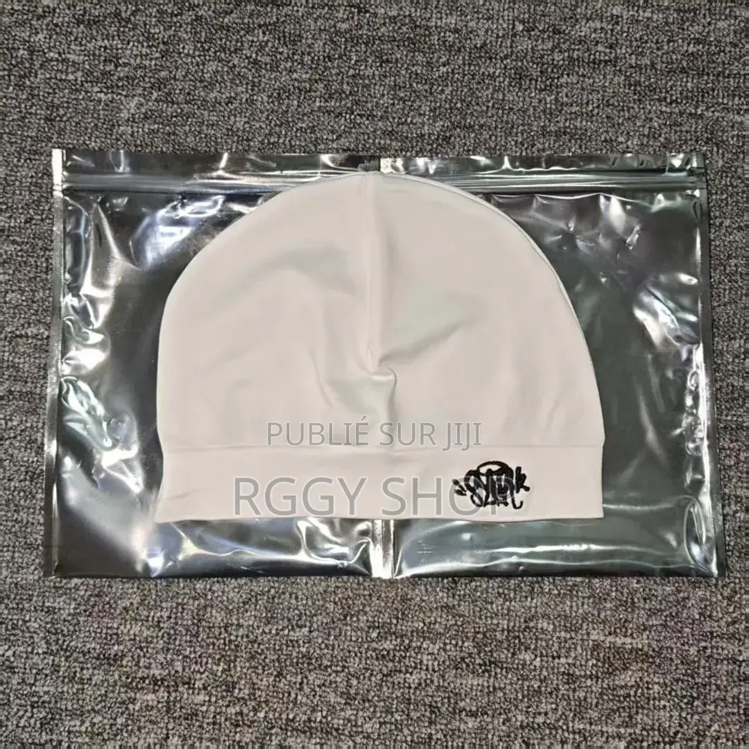 Bonnet Syna World