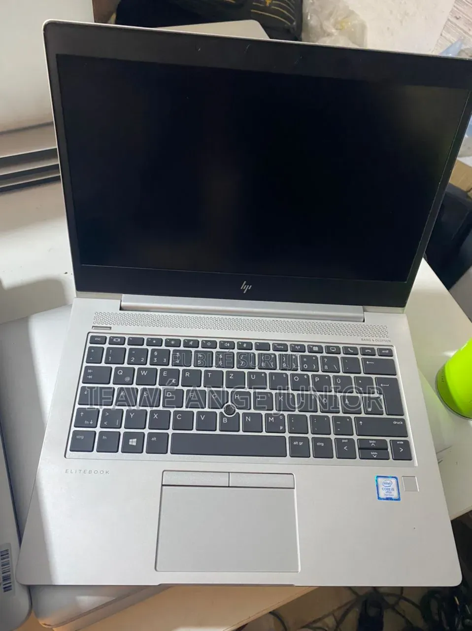 Ordinateur portable HP 14-dq1025cl 8GB Intel Core i7 SSD 256GB