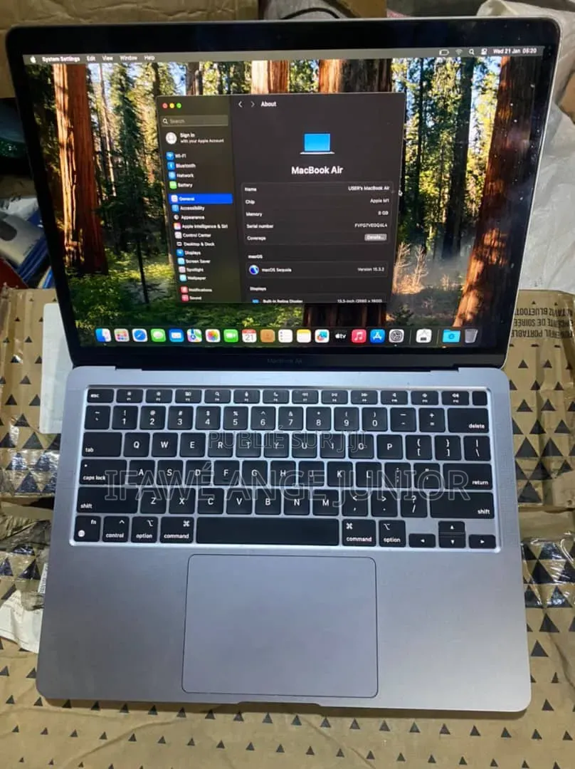 Ordinateur portable HP 14-dq1025cl 8GB Intel Core i7 SSD 256GB