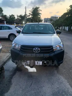 Toyota Hilux 2017 Gris