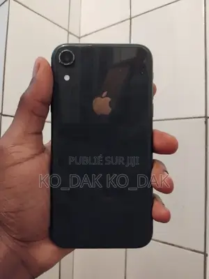 Apple XR 64 GB Noir