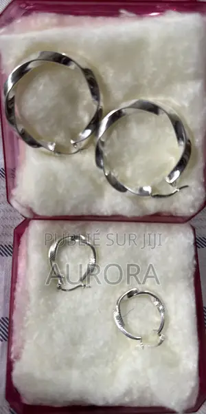 Nouvelle Collection *Boucles D’Oreilles en Argent Pur De Dubaï*