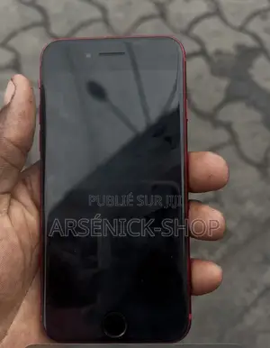 Apple iPhone SE 128 GB Rouge