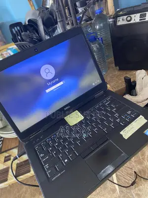 Nouveau Ordinateur portable Dell Adamo XPS 12GB Intel Core i5 HDD 256GB