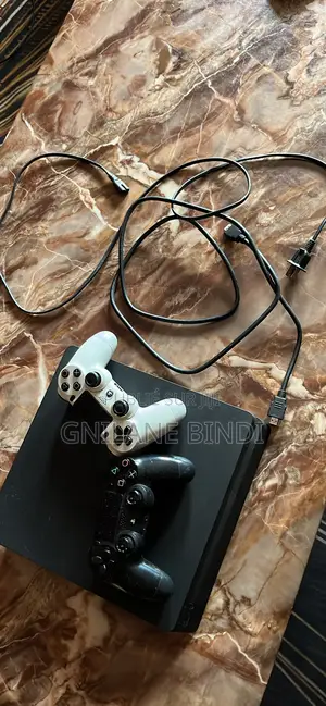 Ps4 À Vendre Bon État
