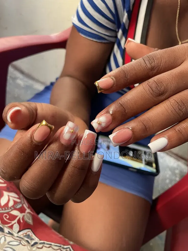 Nails Art ( Manucure Pédicure)