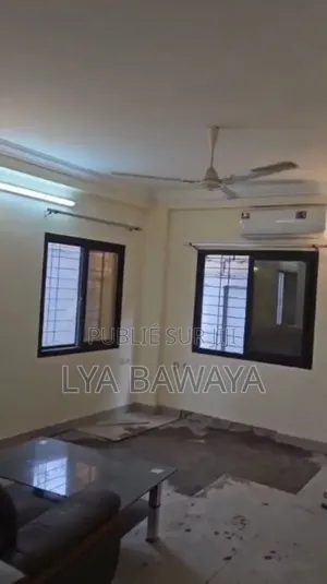 2chbre Blocs d'appartements dans Aps Location, Bacongo à Louer