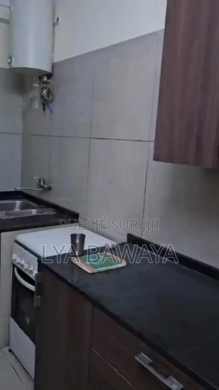 2chbre Blocs d'appartements dans Aps Location, Bacongo à Louer