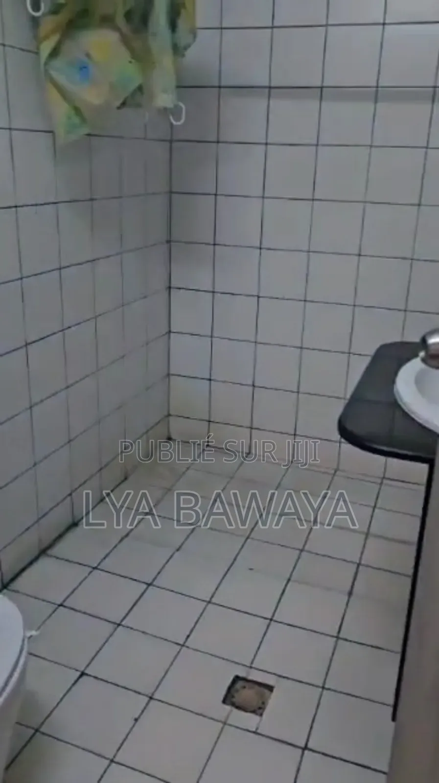 2chbre Blocs d'appartements dans Aps Location, Bacongo à Louer