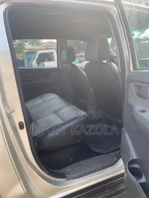 Toyota Hilux 2012 Gris