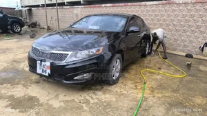 Kia K5 2011 Noir