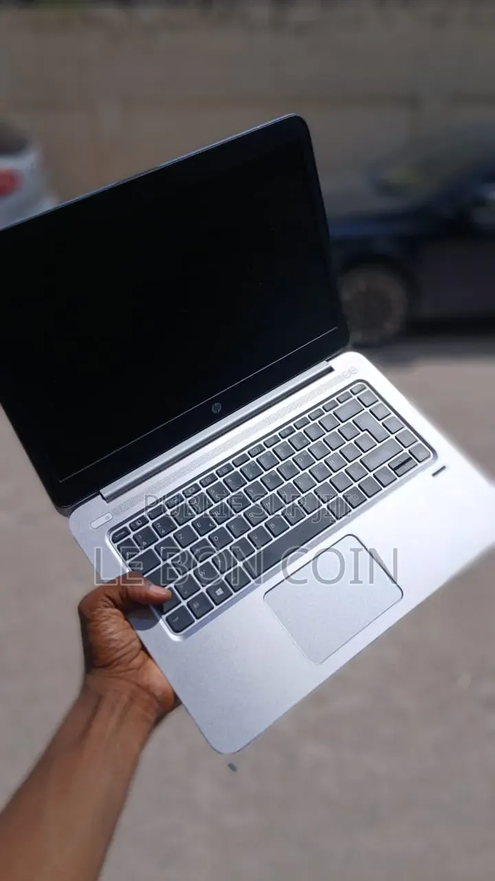Nouveau HP EliteBook 1040 8GB Intel Core i5 SSD 256GB
