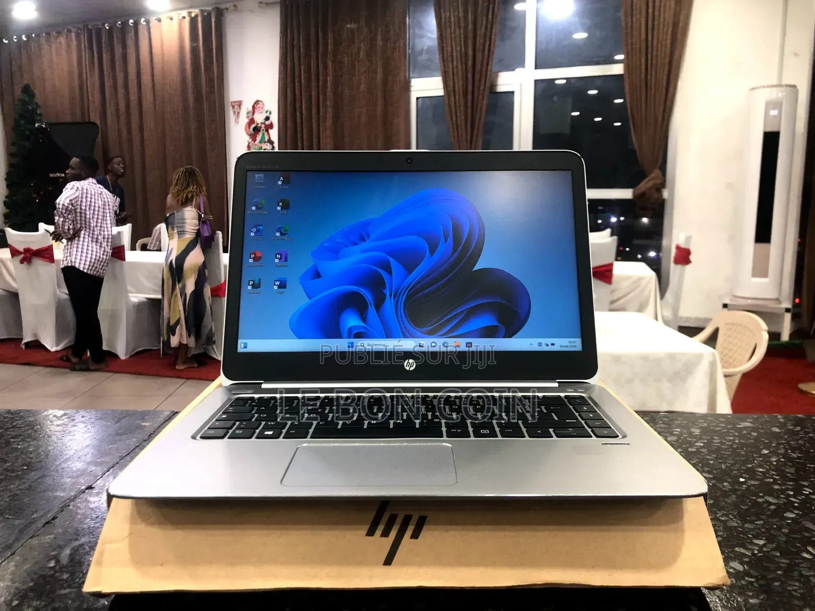 Nouveau HP EliteBook 1040 8GB Intel Core i5 SSD 256GB