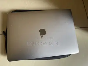 Ordinateur portable Apple MacBook 2017 8GB Intel Core i5 SSD 500GB