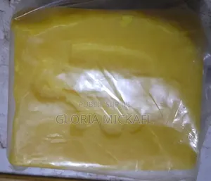 Savon Gommant, Anti Taches Et Bouton Pour Visage Et Corps