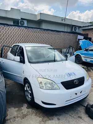 Toyota Corolla Verso 1.8 VVT-i Luna 2004 Blanc