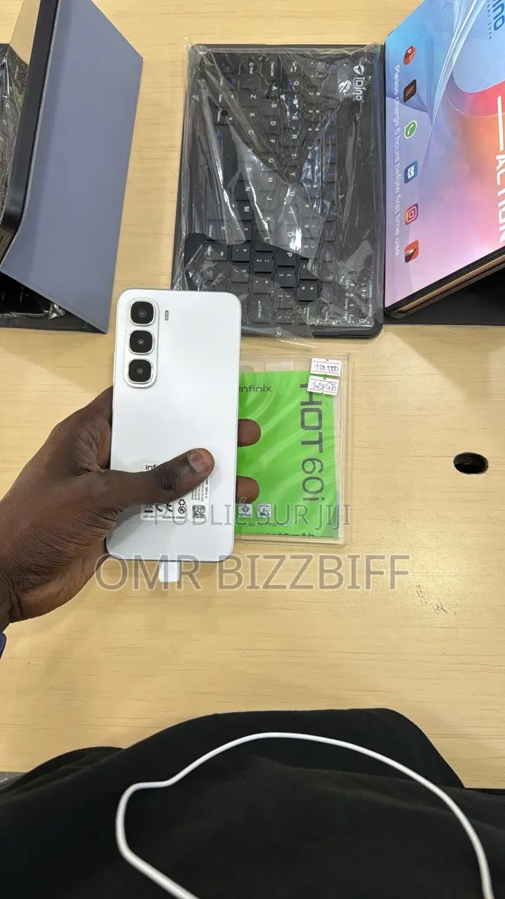 Nouveau Itel A100 128 GB Blanc