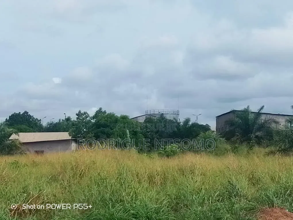 Parcelle a Vendre 25 Sur 20