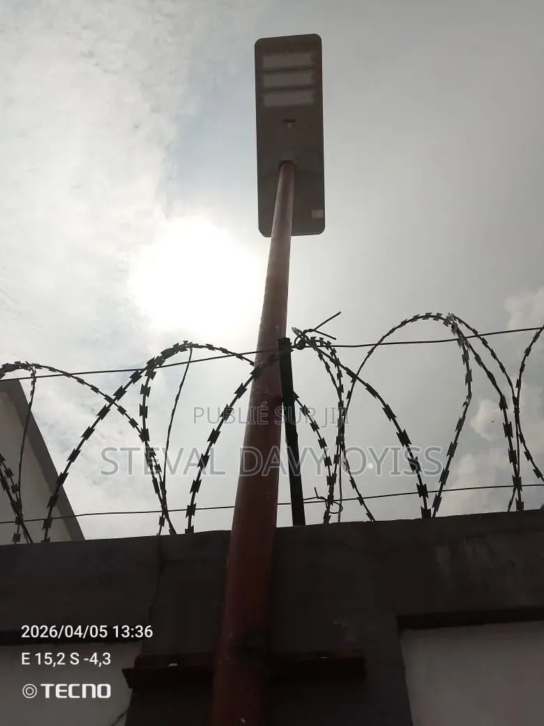 Lampadaire Solaire 200w Et 400w