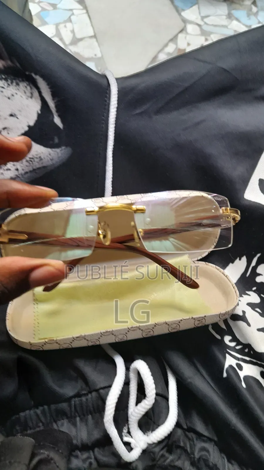 Lunette Cartier Originale Et Boîtier + Tissus Nettoyant