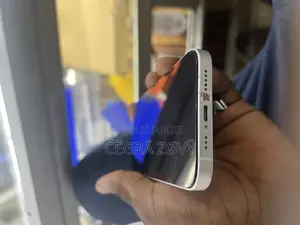 Apple iPhone 12 64 GB Blanc