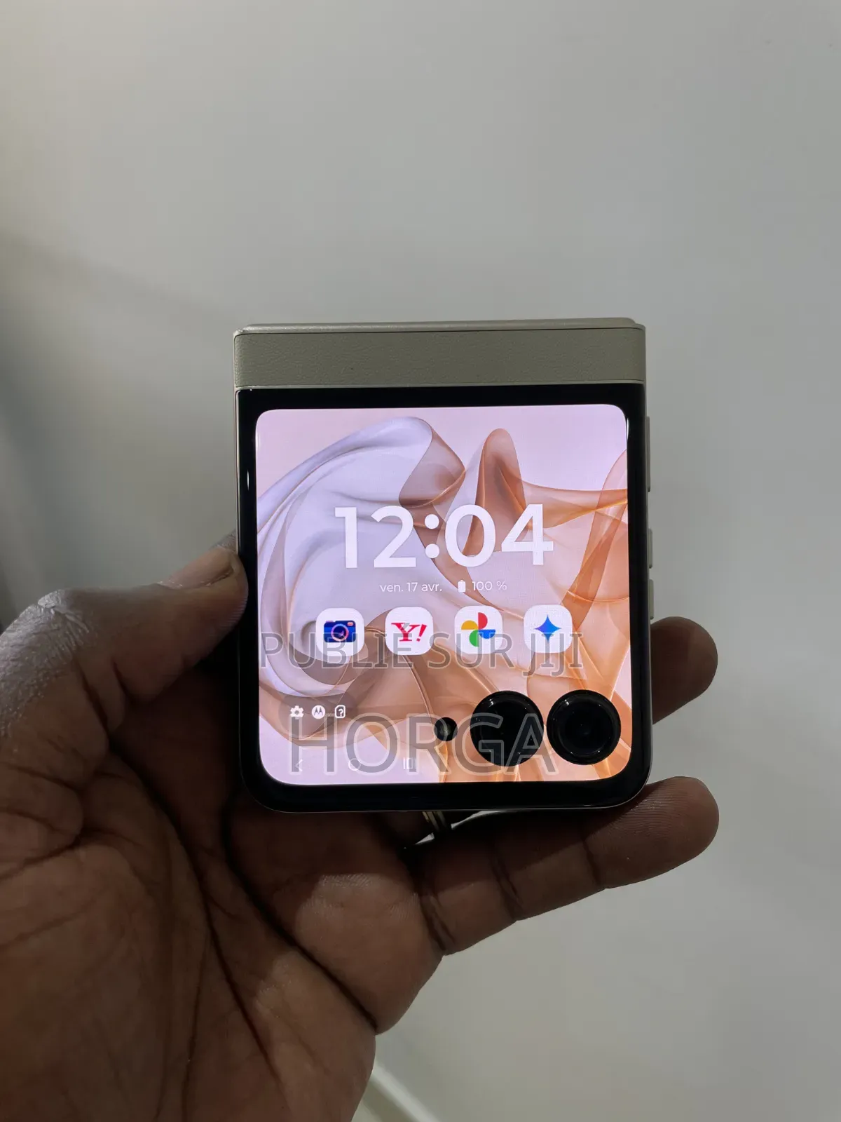 Nouveau Motorola Razr 50 256 GB Doré