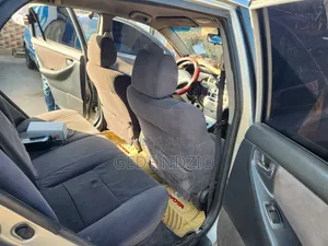 Toyota Corolla 2005 Argenté