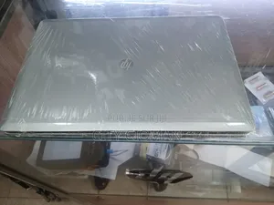 Nouveau HP EliteBook Folio 9480M 8GB Intel Core i7 HDD+SSD 500GB