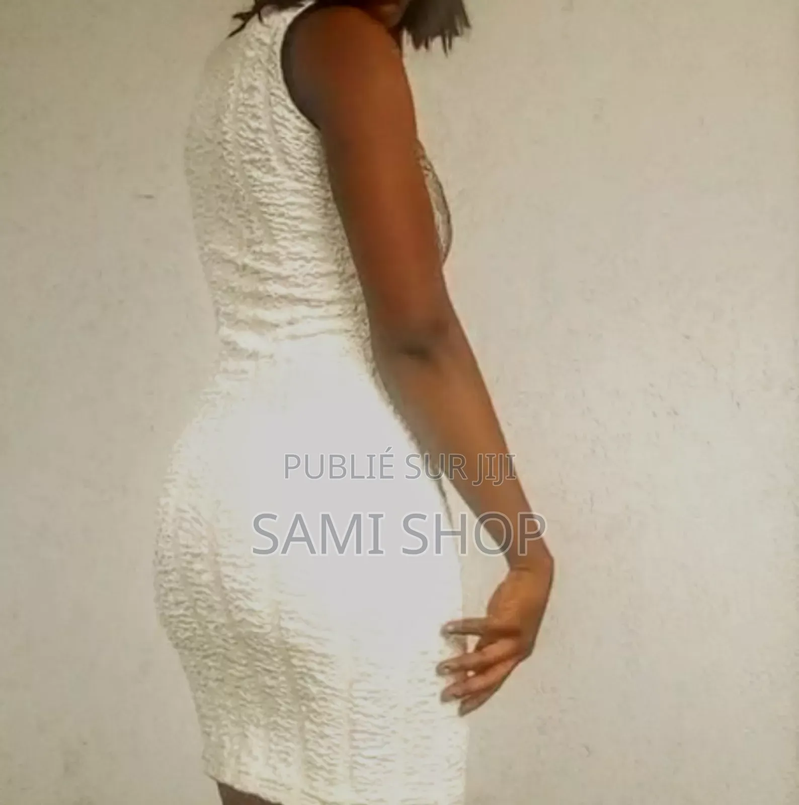 Robe Glamour Aux Reflets Dorés