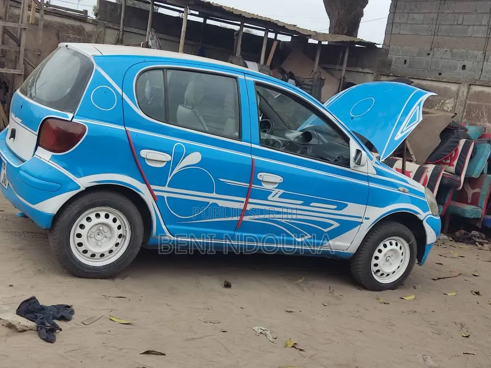 Nouveau Toyota RAV4 2025 Bleu