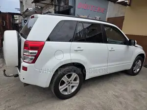 Suzuki Grand Vitara 2.4 Automatic 2009 Blanc