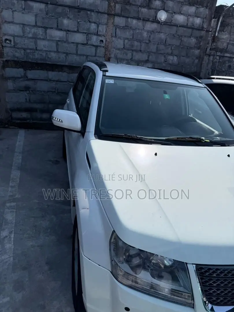 Suzuki Grand Vitara 2.4 Automatic 2009 Blanc