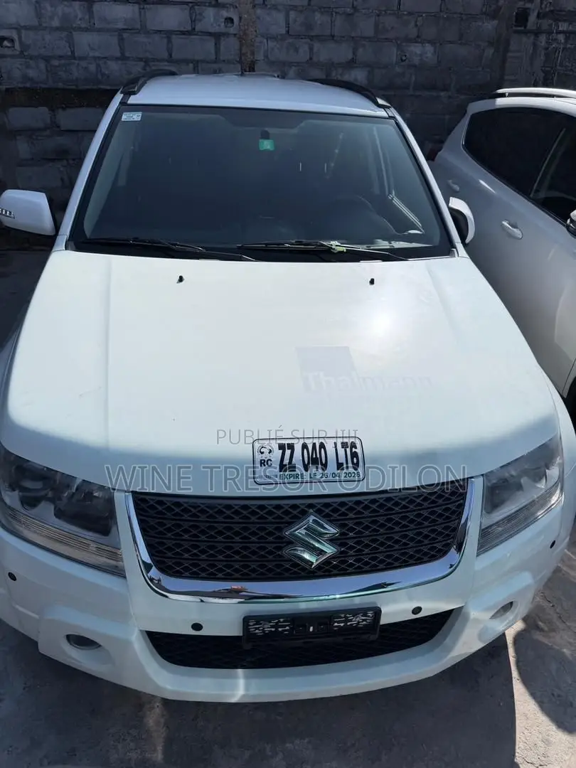 Suzuki Grand Vitara 2.4 Automatic 2009 Blanc