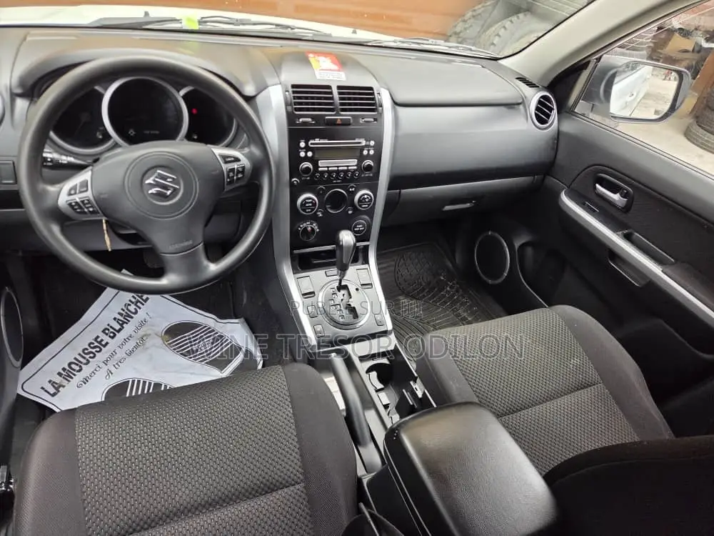 Suzuki Grand Vitara 2.4 Automatic 2009 Blanc