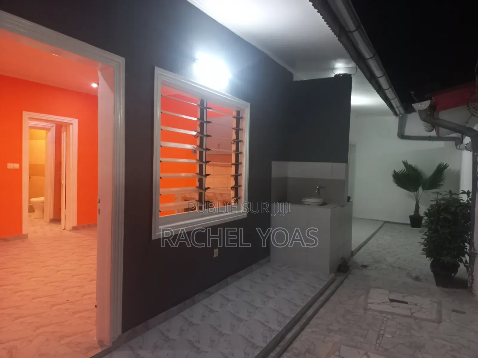 1chbre Appartement partagé dans Otsende, Mongo-Mpoukou à Louer