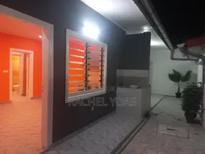 1chbre Appartement partagé dans Otsende, Mongo-Mpoukou à Louer