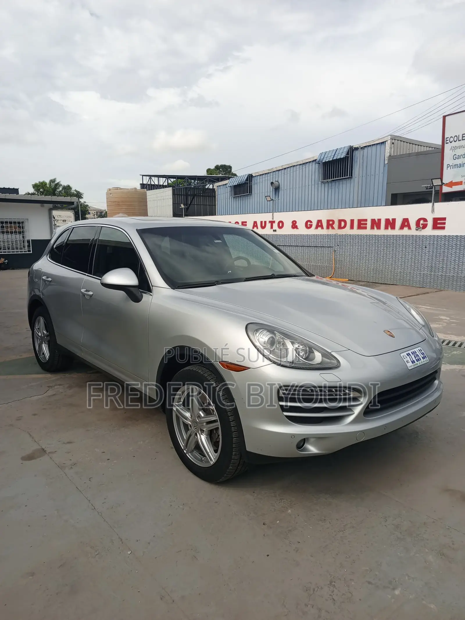 Porsche Cayenne 4dr SUV AWD (3.6L 6cyl 6M) 2014 Gris