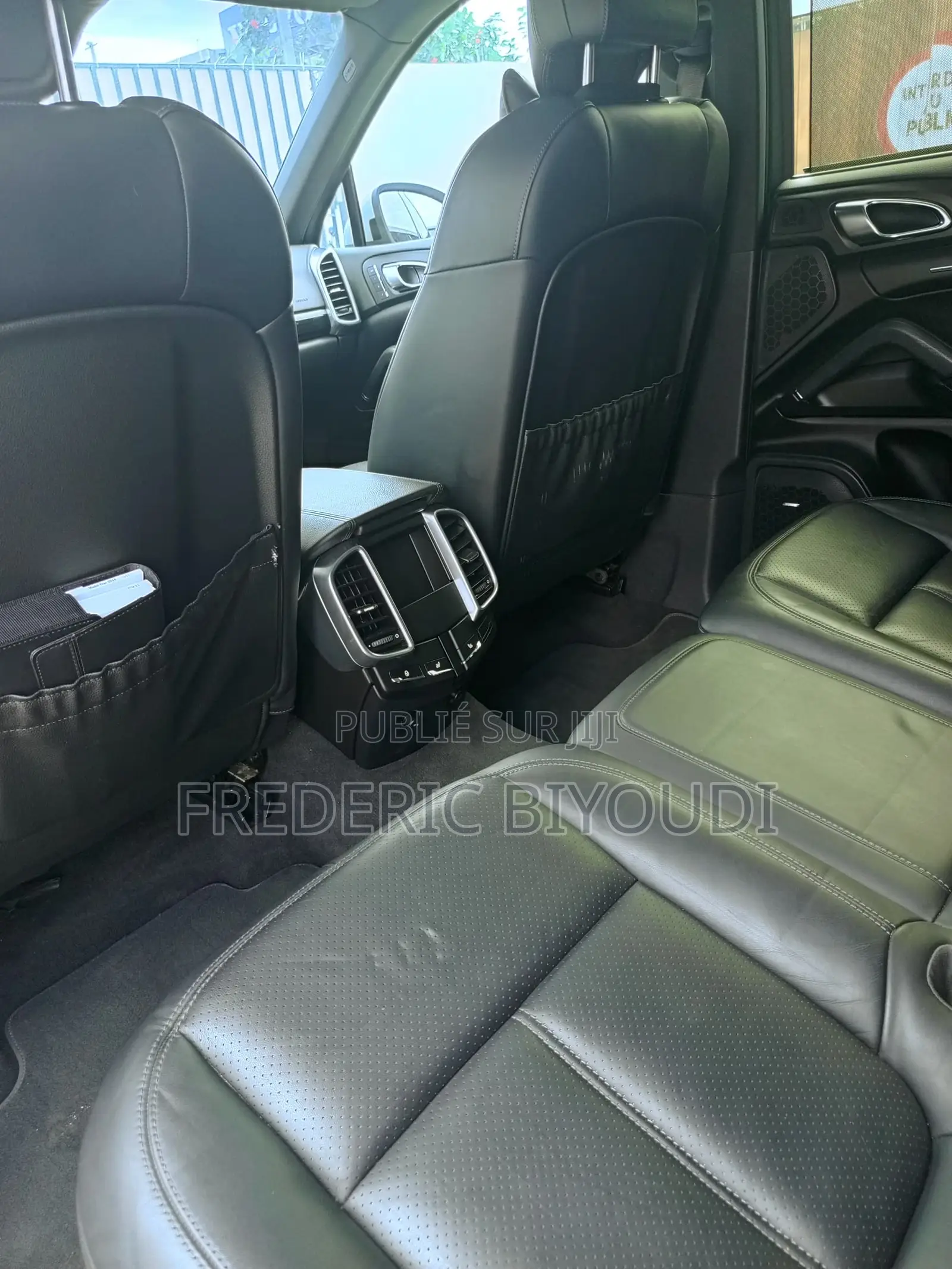 Porsche Cayenne 4dr SUV AWD (3.6L 6cyl 6M) 2014 Gris