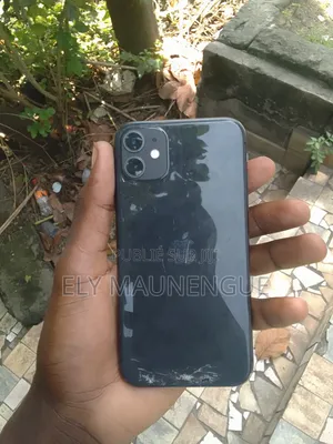 Apple iPhone 11 64 GB Noir